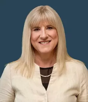 Fiona Walls, Salt Spring Island, Real Estate Agent